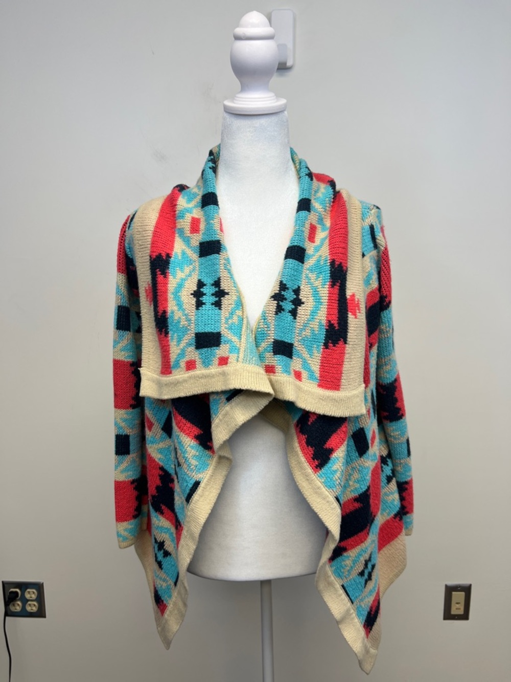Kate Collection Women's Red Blue Cream Geometric Aztec Cardigan Sweater Small